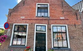 De Scheve Deur